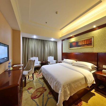 Vienna Hotel Zhangjiajie North Railway Station Екстериор снимка
